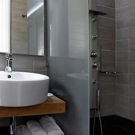 Fresh Boutique Hotel