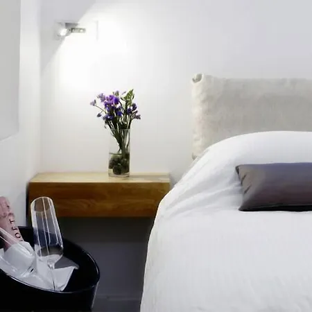 Fresh Boutique Hotel 3*
