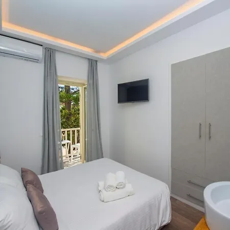 Fresh Boutique Hotel