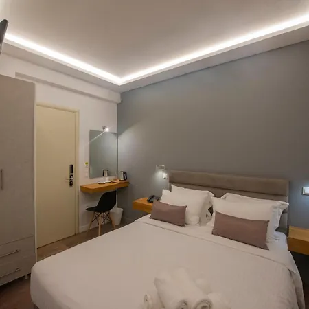 Fresh Boutique Hotel 3*